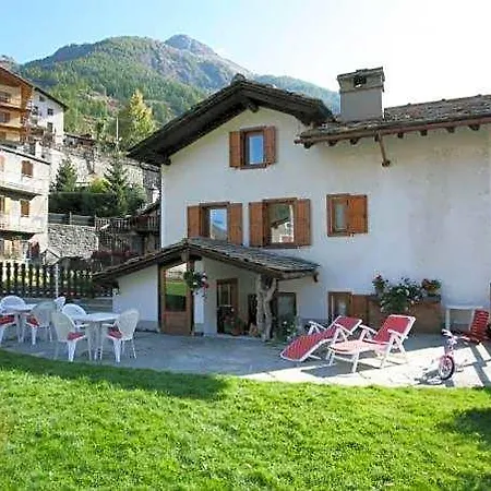 Pavou Apartahotel Cogne