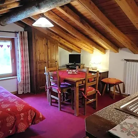 Pavou Apartahotel 2*