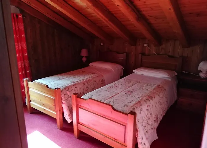 Pavou Aparthotel Cogne